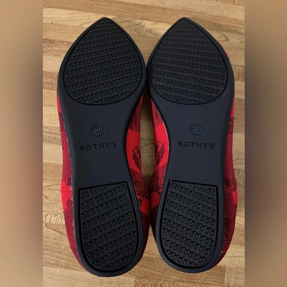 Rothy’s The Point Flats Women’s Red Camo Slip On Knit Shoes Sz 6.5
